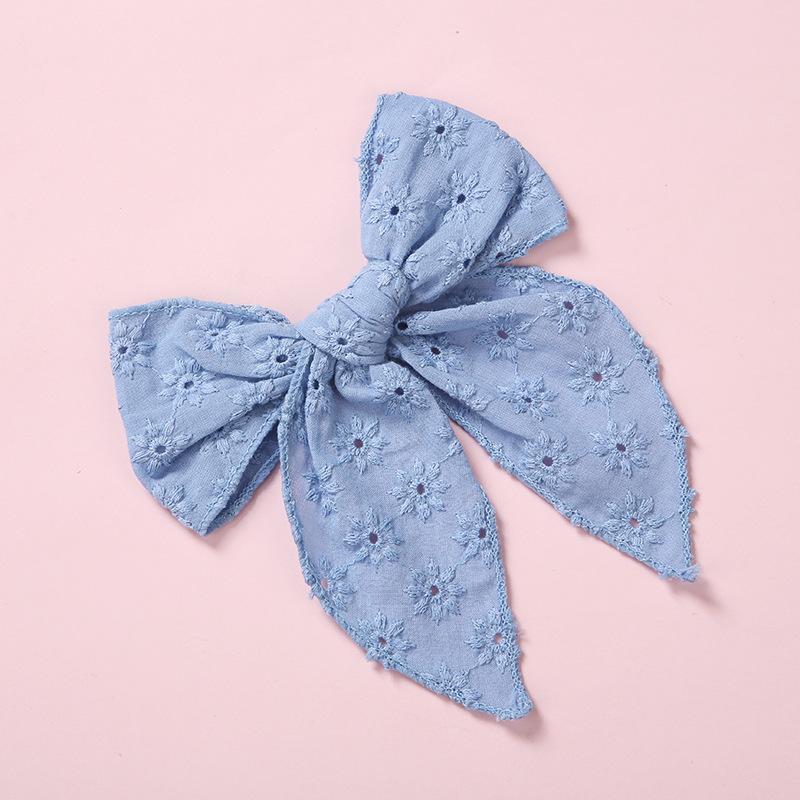 Children's Hollow Embroidered Hairpin
