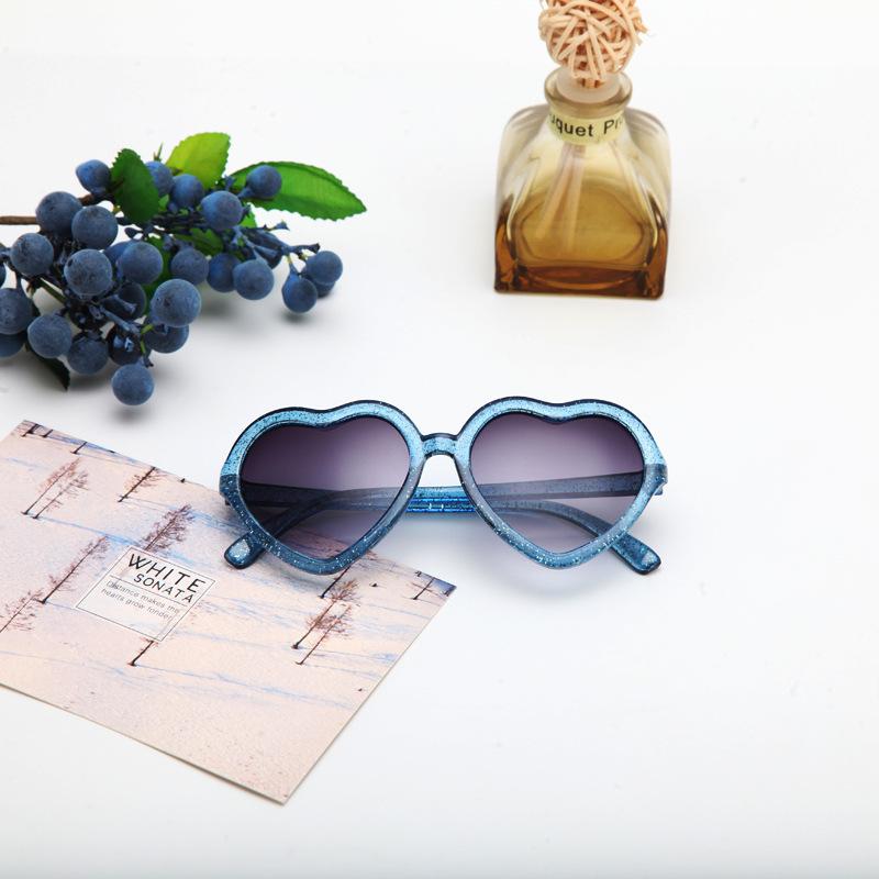 Children's Cute Heart-shaped Anti Ultraviolet Sunglasses